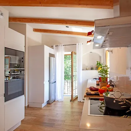 Vakantiehuis Maison De Charme-a Stalla- Entre Et Montagne *